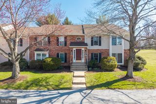 2207 WINDFIELD CT #2207, Glen Mills, PA 19342