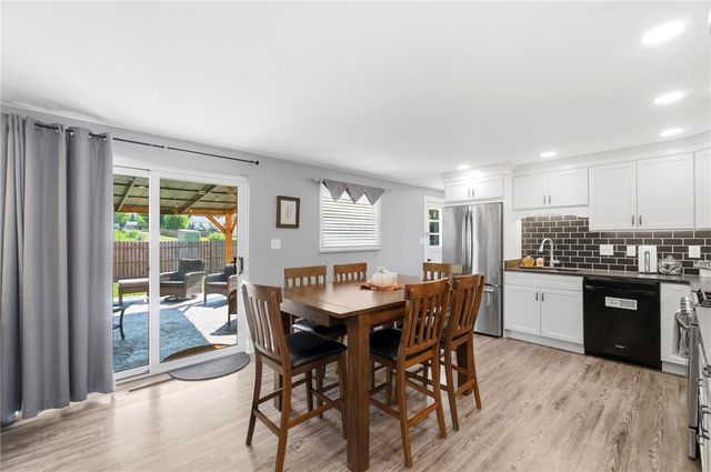 6906 Michelle Place, Clayton, OH 45322