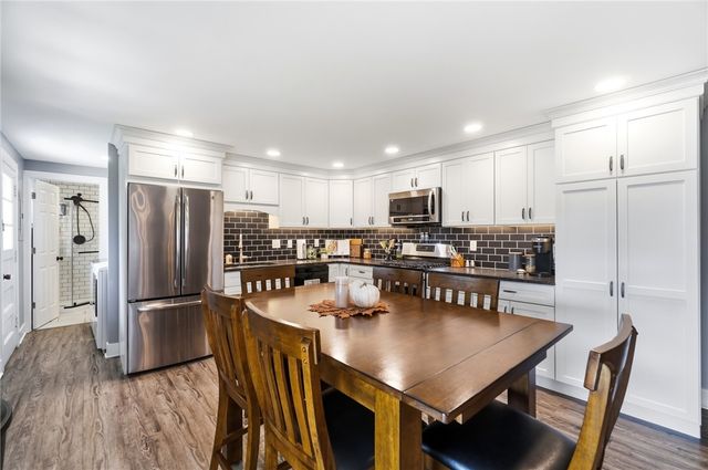 6906 Michelle Place, Clayton, OH 45322