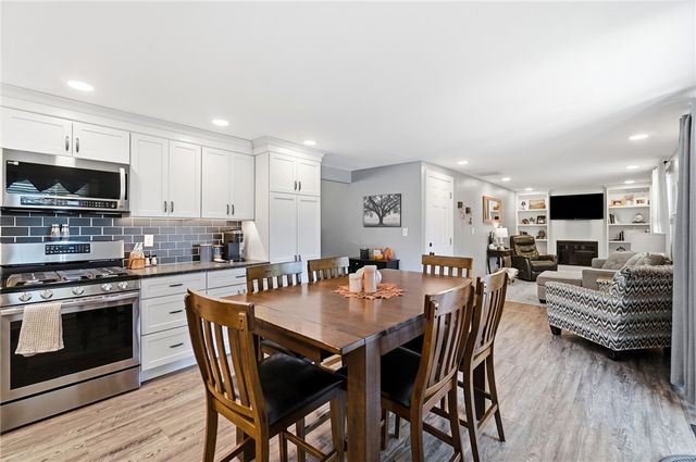 6906 Michelle Place, Clayton, OH 45322
