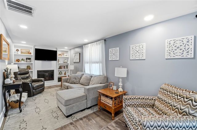 6906 Michelle Place, Clayton, OH 45322