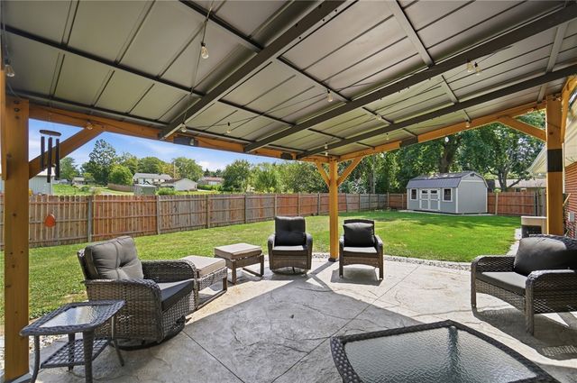 6906 Michelle Place, Clayton, OH 45322