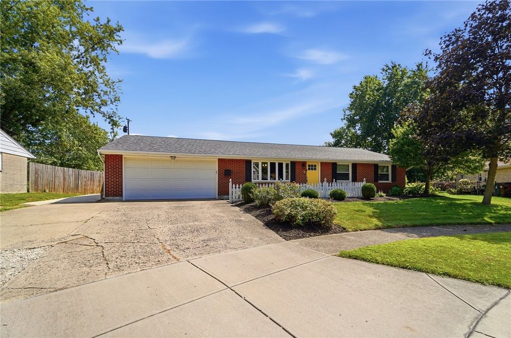 6906 Michelle Place, Clayton, OH 45322