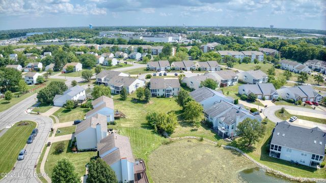 8465 Bridle Ct, Florence, KY 41042