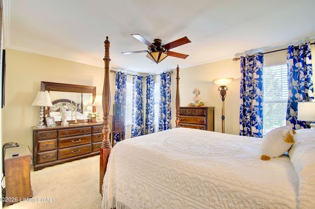 8465 Bridle Ct, Florence, KY 41042