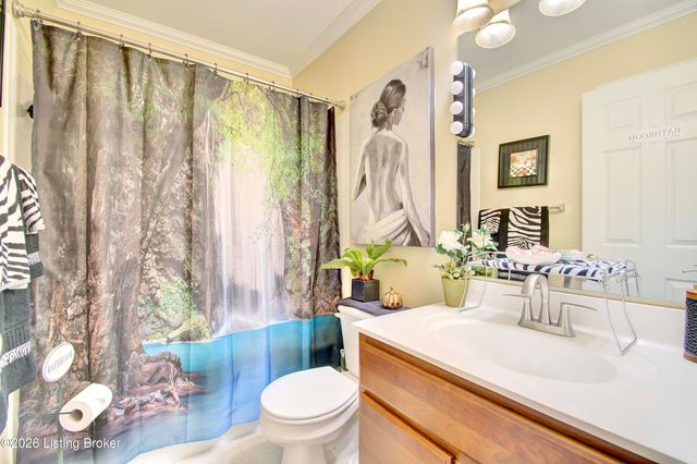 8465 Bridle Ct, Florence, KY 41042