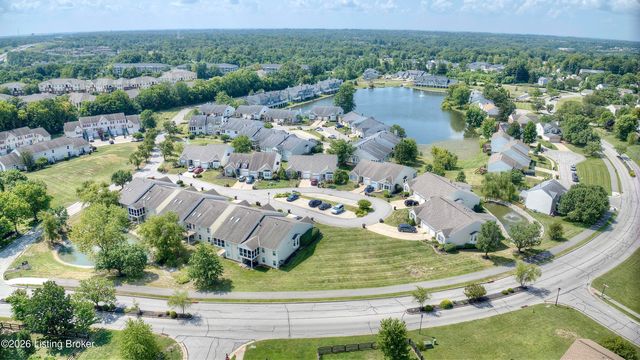 8465 Bridle Ct, Florence, KY 41042