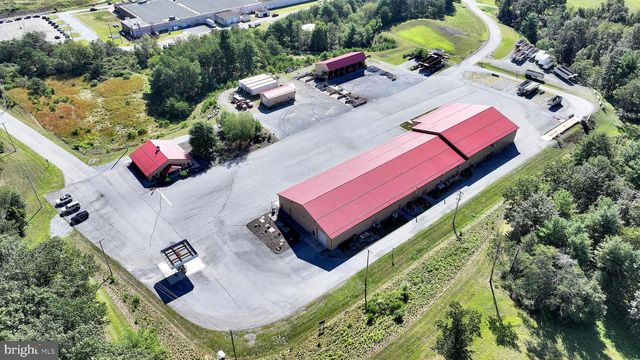 1942 PAPPY'S LANE, Orwigsburg, PA 17961