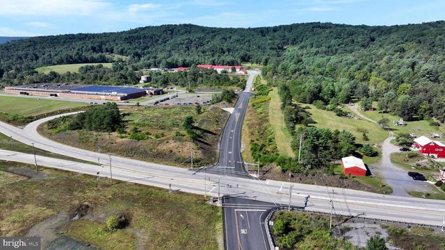 1942 PAPPY'S LANE, Orwigsburg, PA 17961