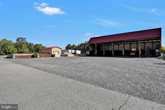 1942 PAPPY'S LANE, Orwigsburg, PA 17961