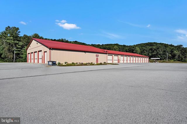 1942 PAPPY'S LANE, Orwigsburg, PA 17961