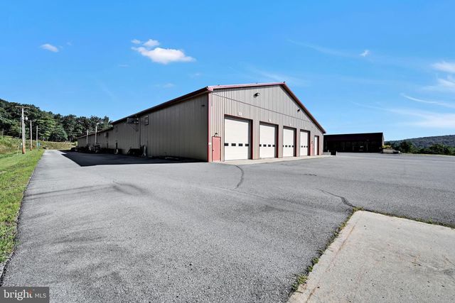 1942 PAPPY'S LANE, Orwigsburg, PA 17961