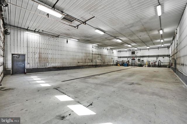 1942 PAPPY'S LANE, Orwigsburg, PA 17961