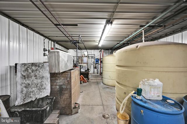 1942 PAPPY'S LANE, Orwigsburg, PA 17961