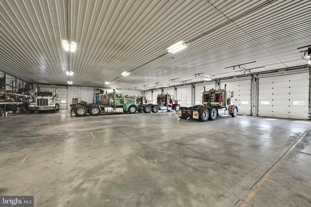 1942 PAPPY'S LANE, Orwigsburg, PA 17961