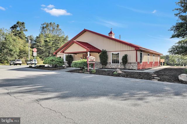 1942 PAPPY'S LANE, Orwigsburg, PA 17961