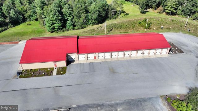 1942 PAPPY'S LANE, Orwigsburg, PA 17961