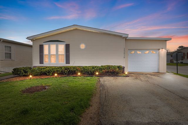 25819 Pinehurst Drive 139, Monee, IL 60449