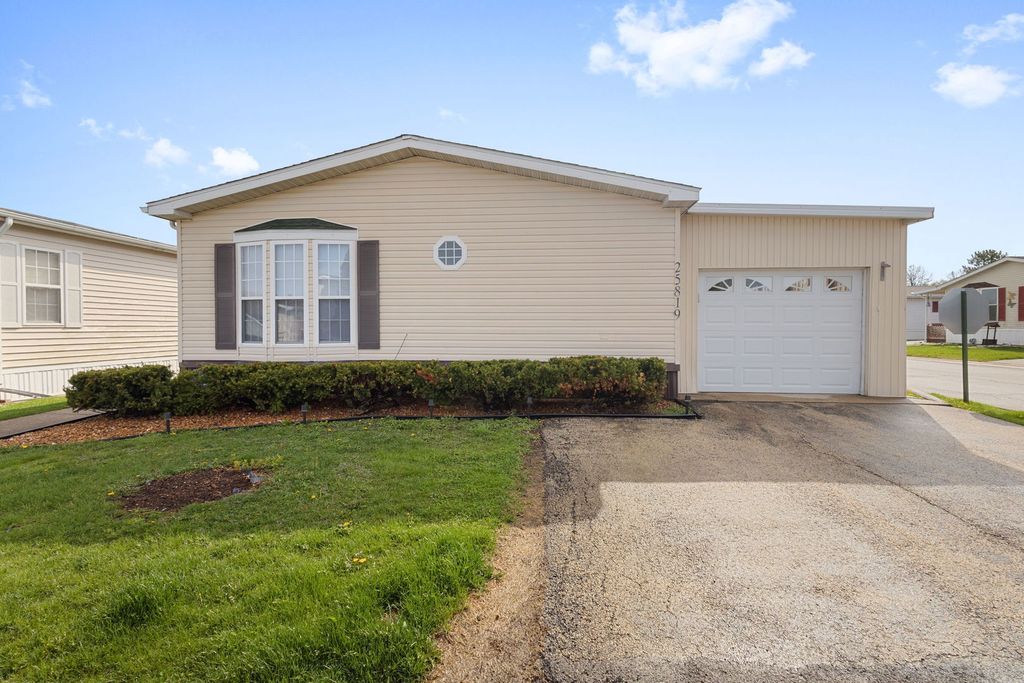 25819 Pinehurst Drive 139, Monee, IL 60449