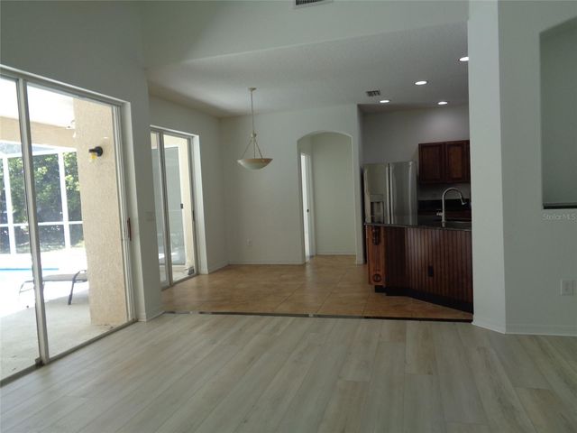 6102 SAVOY CIRCLE, Lutz, FL 33558