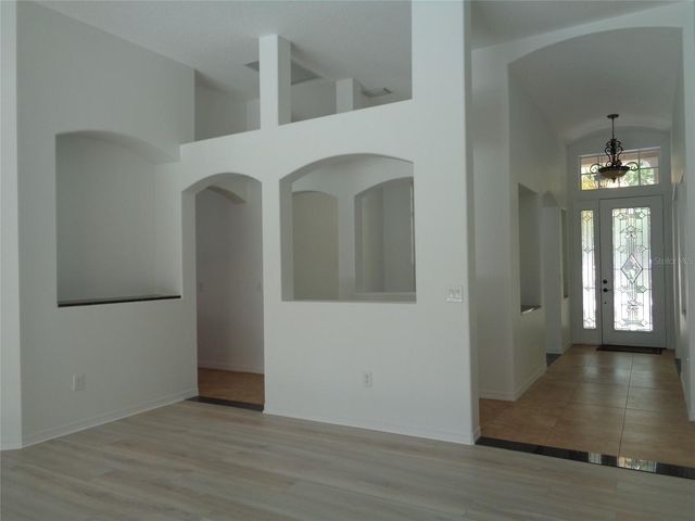 6102 SAVOY CIRCLE, Lutz, FL 33558