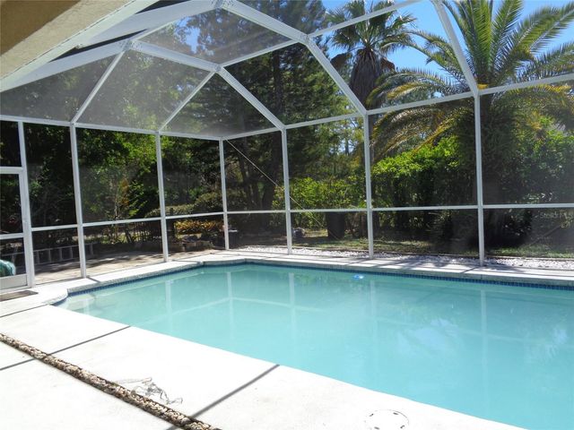 6102 SAVOY CIRCLE, Lutz, FL 33558