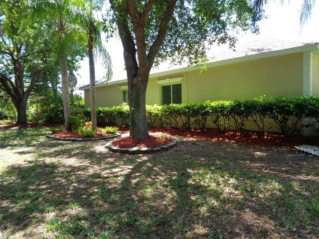 6102 SAVOY CIRCLE, Lutz, FL 33558