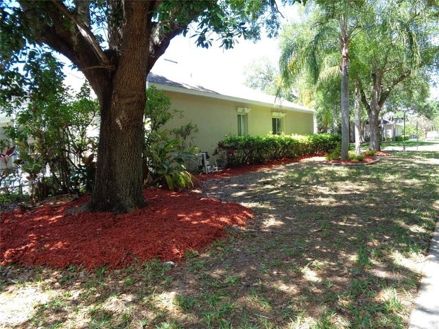 6102 SAVOY CIRCLE, Lutz, FL 33558