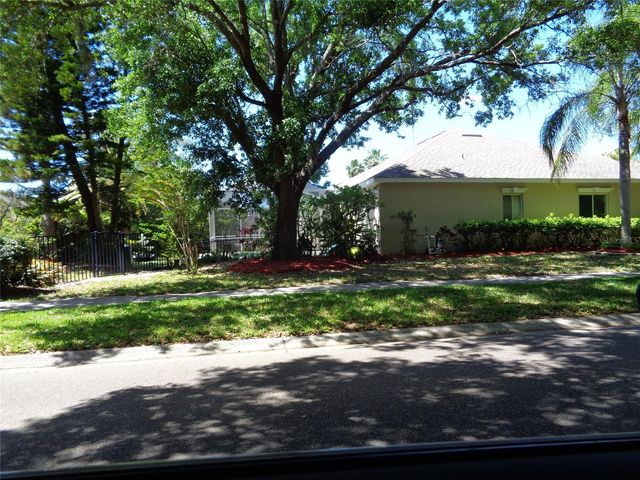 6102 SAVOY CIRCLE, Lutz, FL 33558