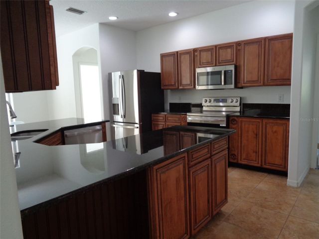 6102 SAVOY CIRCLE, Lutz, FL 33558