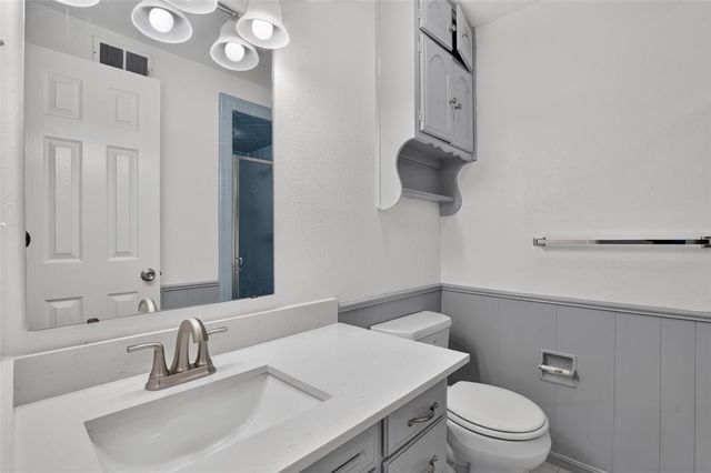 3013 W Wilshire Boulevard, Oklahoma City, OK 73116