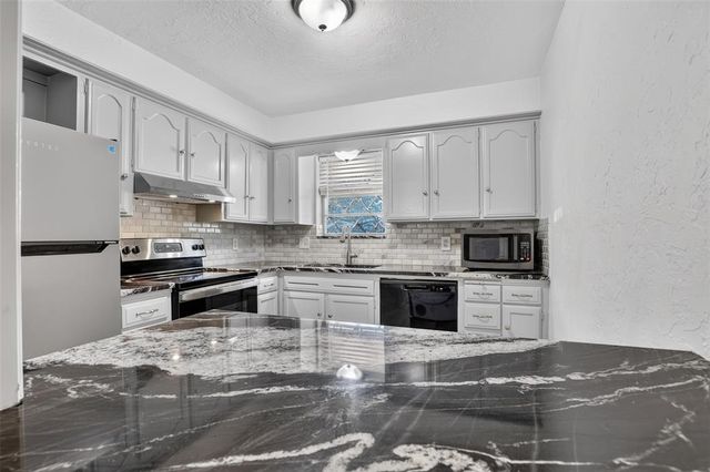 3013 W Wilshire Boulevard, Oklahoma City, OK 73116