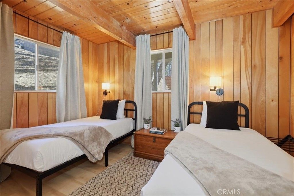 Image 17 of property listing at 1146 Ridge, Fawnskin, CA 92333