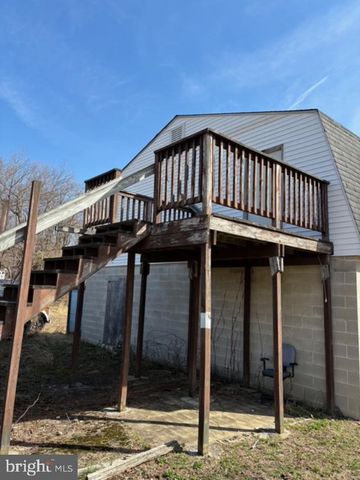 212 W GARDEN RD, Vineland, NJ 08360