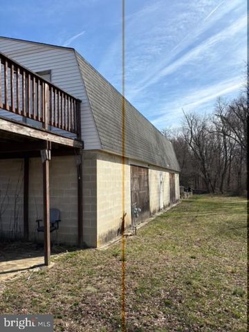 212 W GARDEN RD, Vineland, NJ 08360