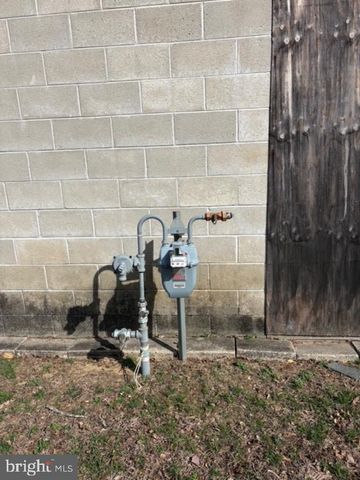 212 W GARDEN RD, Vineland, NJ 08360