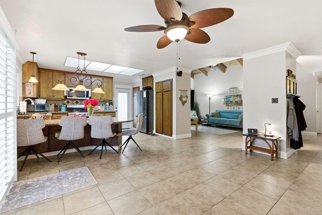 2544 W Harter Avenue W, Visalia, CA 93277