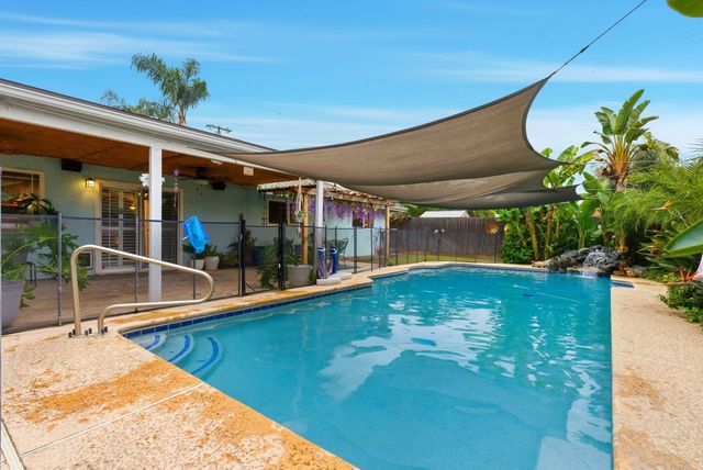 2544 W Harter Avenue W, Visalia, CA 93277