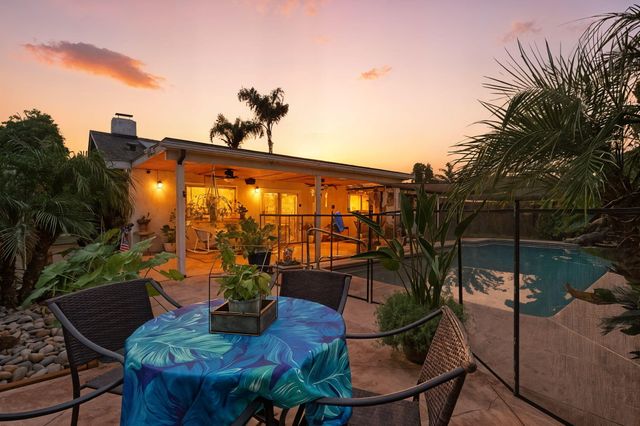 2544 W Harter Avenue W, Visalia, CA 93277