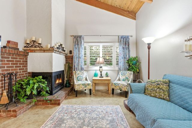 2544 W Harter Avenue W, Visalia, CA 93277