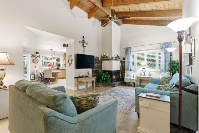 2544 W Harter Avenue W, Visalia, CA 93277