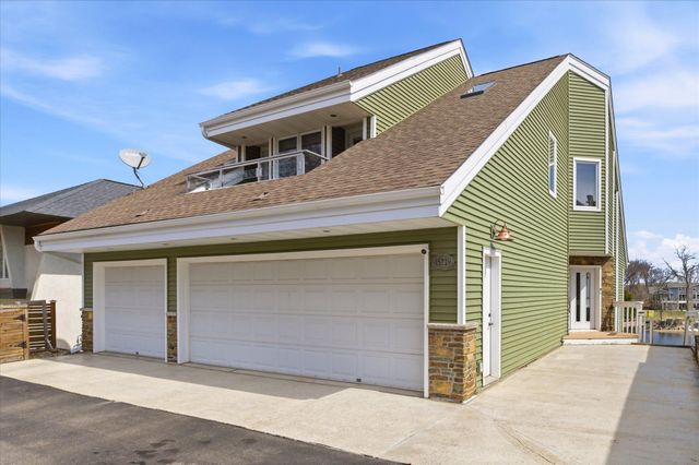 15219 Fairbanks Trail NE, Prior Lake, MN 55372