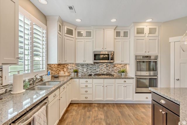 3961 W COASTAL DUNE DR, South Jordan, UT 84009