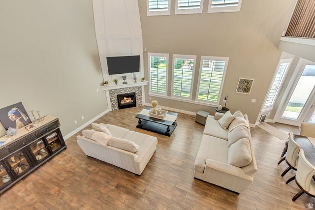 3961 W COASTAL DUNE DR, South Jordan, UT 84009