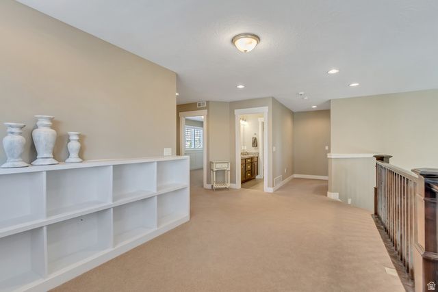 3961 W COASTAL DUNE DR, South Jordan, UT 84009