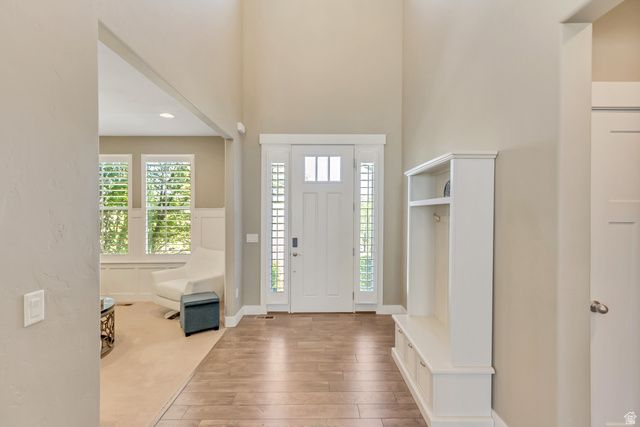 3961 W COASTAL DUNE DR, South Jordan, UT 84009