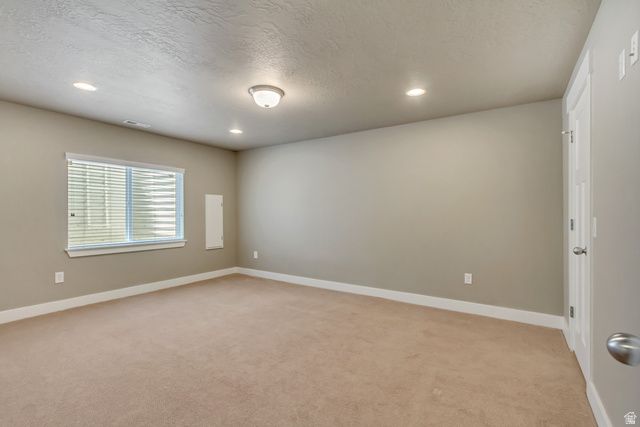3961 W COASTAL DUNE DR, South Jordan, UT 84009