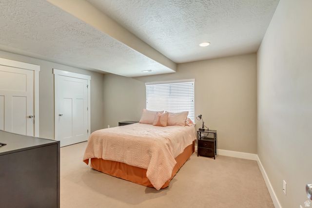 3961 W COASTAL DUNE DR, South Jordan, UT 84009