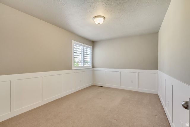 3961 W COASTAL DUNE DR, South Jordan, UT 84009