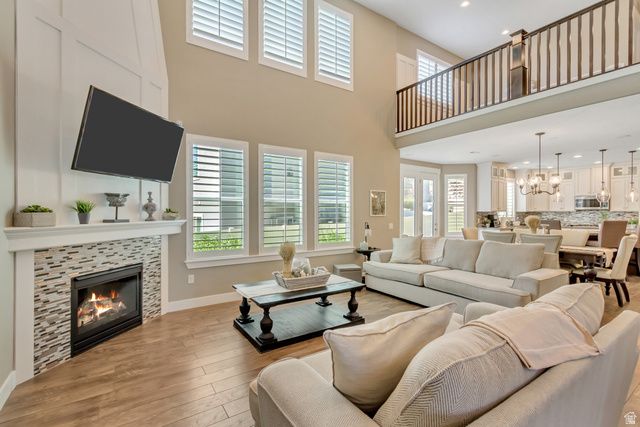 3961 W COASTAL DUNE DR, South Jordan, UT 84009